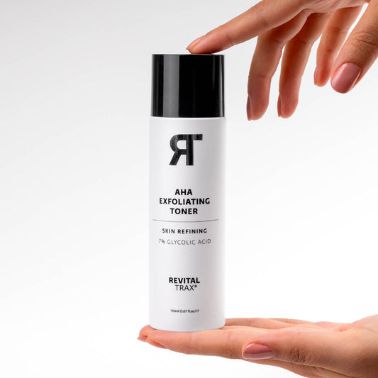 aha-exfoliating-toner-studio-shot-3_1200x1200.jpg__PID:bf97170b-9686-451f-99d6-81de974d4f13