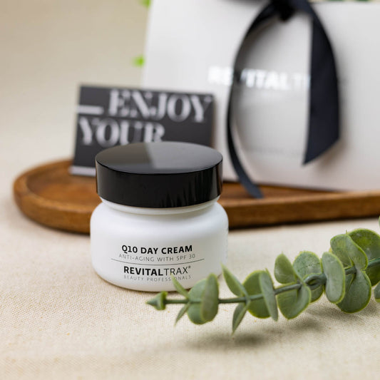 Q10 SPF Day Cream Gift Package